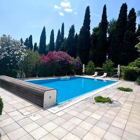 Benjamin House * Kaštela