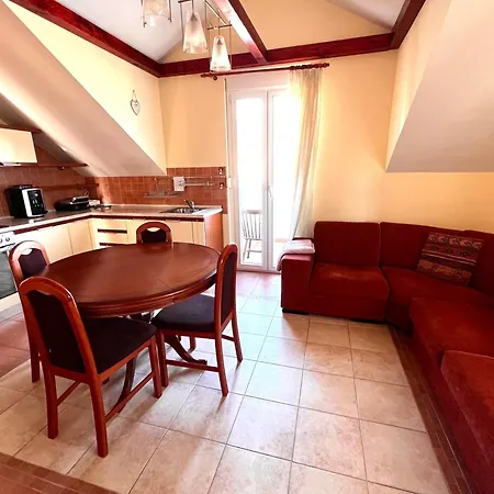 Benjamin House Appartamento Kaštela
